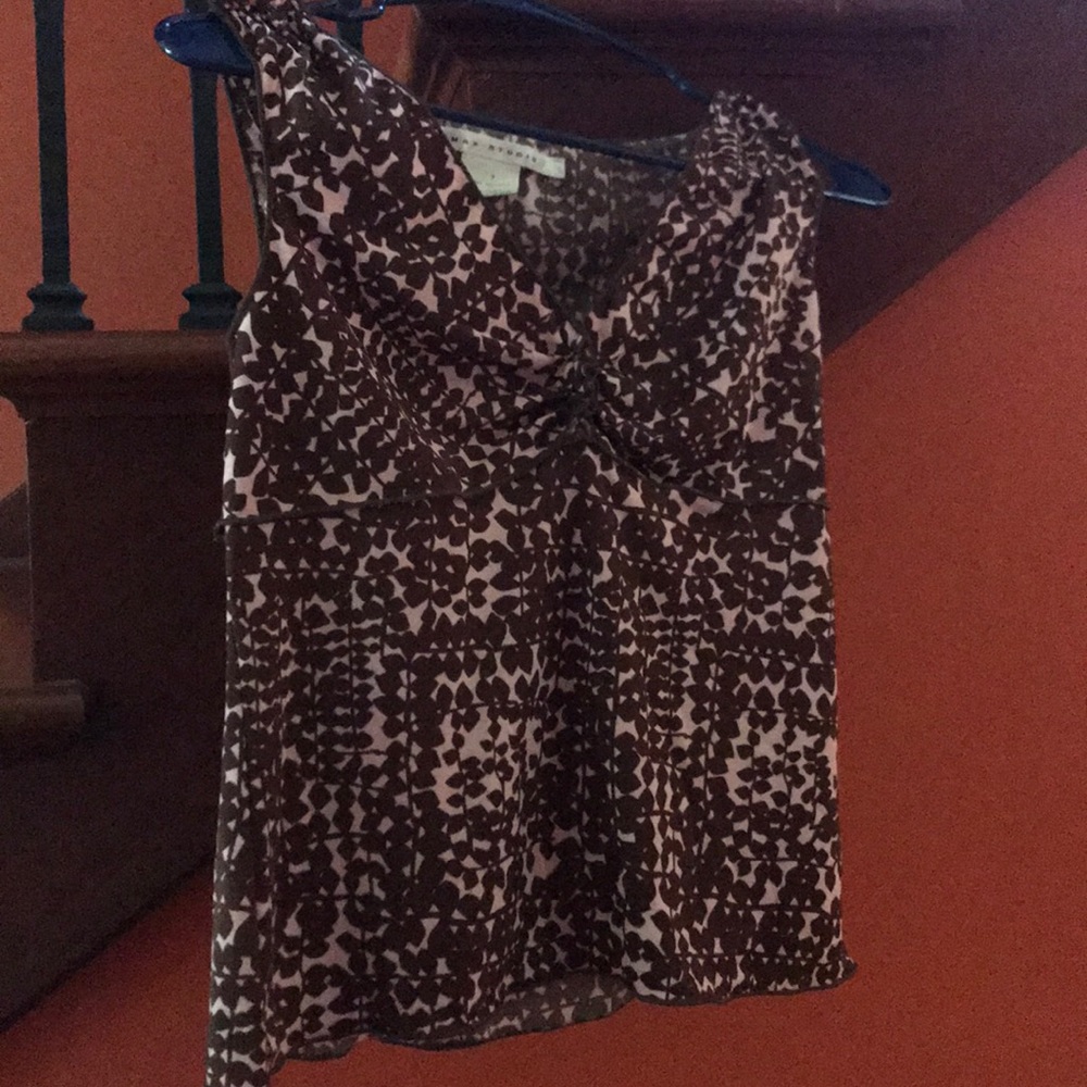 Sleeveless top